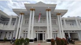Gambar: tampak depan kantor Desa Rancah (fb)