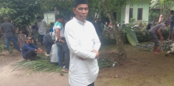 Kepala Desa Silau Maraja, Kabupaten Asahan, Haidir//Foto: Afrizal.